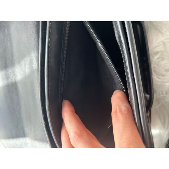 Michael Kors Cary Leather Saddle Crossbody bag Magnetic flap closure bag black h - Picture 6 of 11